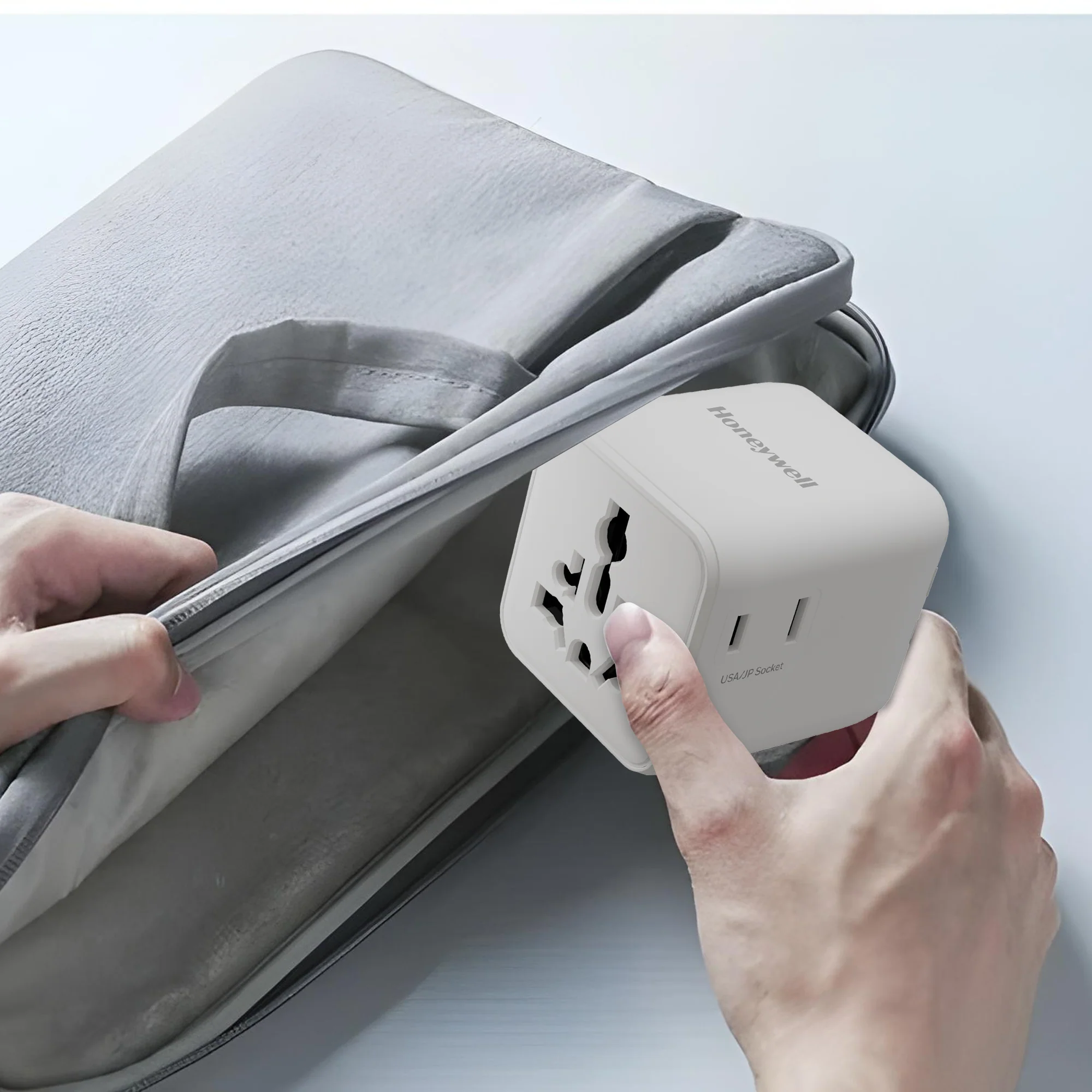 World Travel Adapter - Image 5
